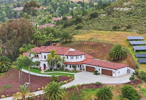 3244 Olivenhain Farms Rd, Encinitas, CA 92024