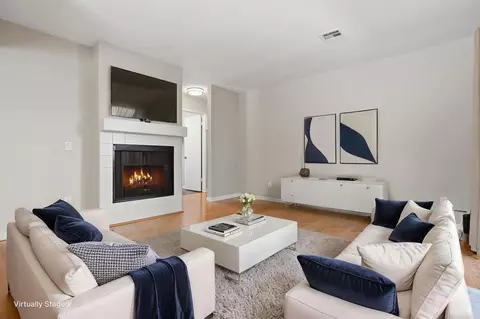 10331 Azuaga St #231, San Diego, CA 92129