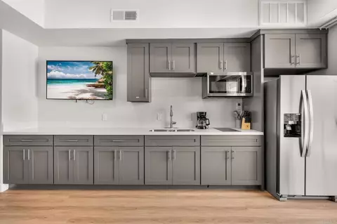 Kitchen - 139 Almond St, Fallbrook, CA 92028 photo 3 of 4