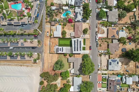 View/Area - 139 Almond St, Fallbrook, CA 92028 photo 5 of 5
