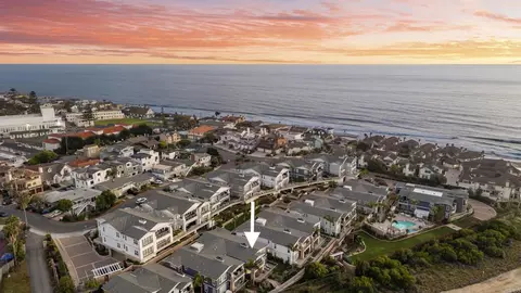 2383 Ocean St, Carlsbad, CA 92008