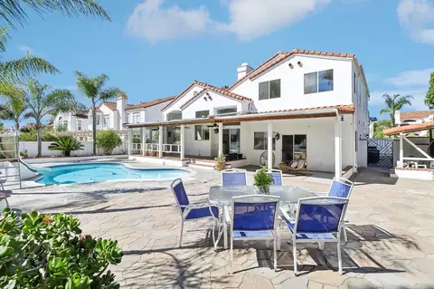 4923 Amador Dr, Oceanside, CA 92056