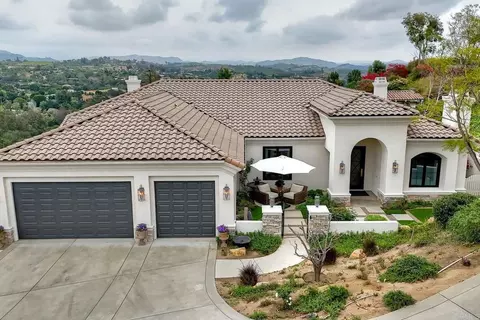 2278 Lindsey Ct, Fallbrook, CA 92028