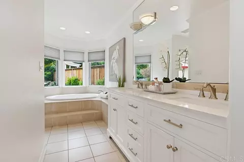 Bath - 825 Santa Hidalga, Solana Beach, CA 92075 photo 4 of 5