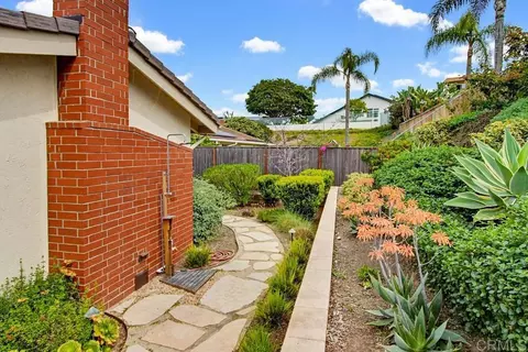 Exterior - 825 Santa Hidalga, Solana Beach, CA 92075 photo 7 of 8