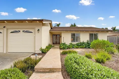 Exterior - 825 Santa Hidalga, Solana Beach, CA 92075 photo 3 of 8