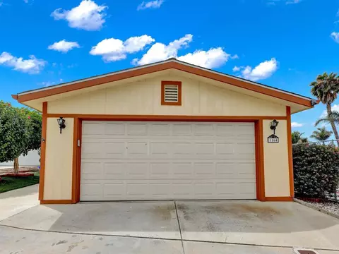 1164 Via Santa Paulo, Vista, CA 92081