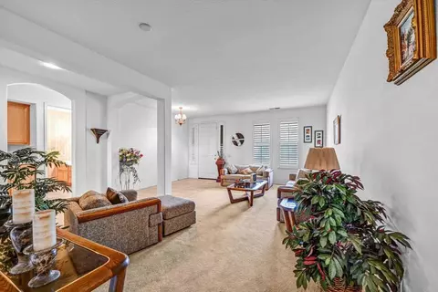 1898 Almagro Ln, Escondido, CA 92026
