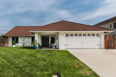 2416 La Pluma Ln, Carlsbad, CA 92009