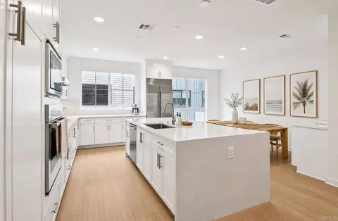 2536 Broom Ln, Carlsbad, CA 92008