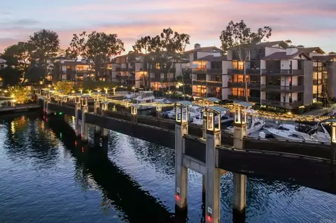 7126 Marina Pacifica Dr N, Long Beach, CA 90803