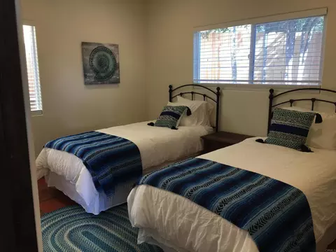 Bedroom - 1007 Eolus Ave, Encinitas, CA 92024 photo 7 of 9