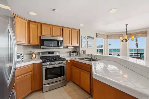 Kitchen - 400 N The Strand #7, Oceanside, CA 92054 photo 2 of 2