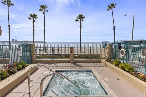 Exterior - 400 N The Strand #7, Oceanside, CA 92054 photo 3 of 4