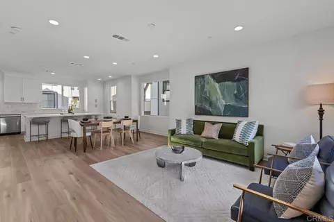 2541 Delphinium Ln, Carlsbad, CA 92008