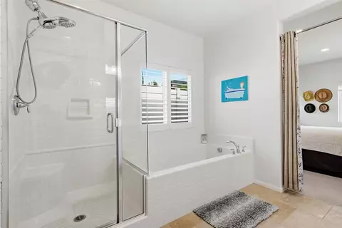 Bath - 35647 Garrano Ln, Fallbrook, CA 92028 photo 3 of 8