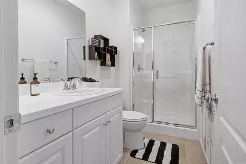 Bath - 35647 Garrano Ln, Fallbrook, CA 92028 photo 5 of 8