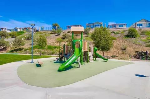 View/Area - 35647 Garrano Ln, Fallbrook, CA 92028 photo 10 of 10