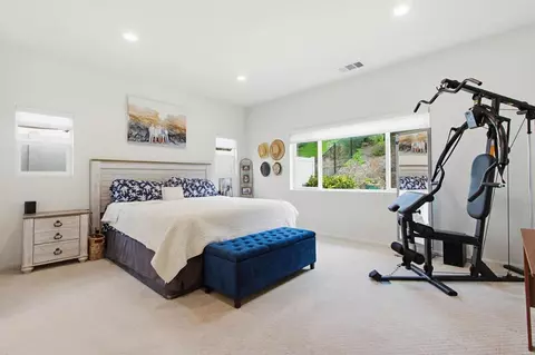 Bedroom - 35647 Garrano Ln, Fallbrook, CA 92028 photo 1 of 7
