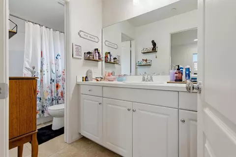 Bath - 35647 Garrano Ln, Fallbrook, CA 92028 photo 6 of 8