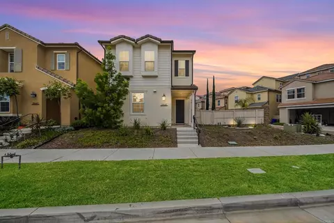 21641 Trail Ridge Dr, Escondido, CA 92029