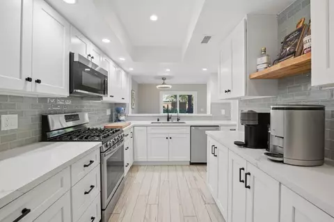 2992 Brandon Cir, Carlsbad, CA 92010