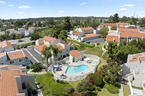 View/Area - 6921 Quail Pl #E, Carlsbad, CA 92009 photo 2 of 6