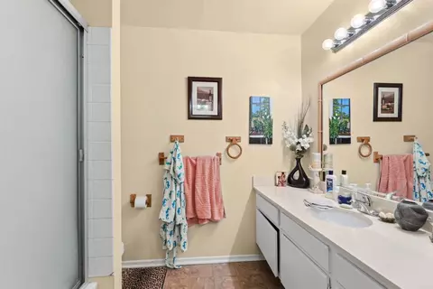 Bath - 6921 Quail Pl #E, Carlsbad, CA 92009 photo 2 of 2