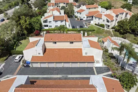View/Area - 6921 Quail Pl #E, Carlsbad, CA 92009 photo 4 of 6