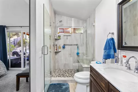 Bath - 1668 Avenida Guillermo, Oceanside, CA 92056 photo 3 of 3