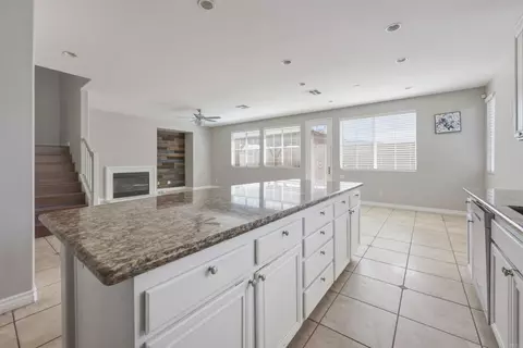 Kitchen - 45808 Klamath Ct, Temecula, CA 92592 photo 2 of 2