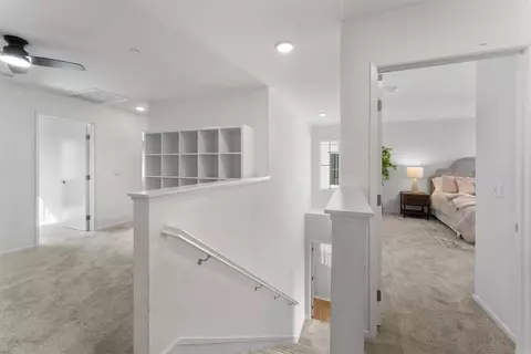 Entry Way - 212 Perennial Pl, Fallbrook, CA 92028 photo 4 of 6