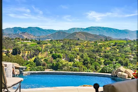 Exterior - 2278 Lindsey Ct, Fallbrook, CA 92028 photo 1 of 2