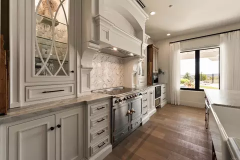 Kitchen - 2278 Lindsey Ct, Fallbrook, CA 92028 photo 2 of 2
