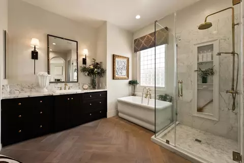 Bath - 2278 Lindsey Ct, Fallbrook, CA 92028 photo 2 of 3
