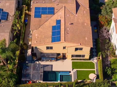 View/Area - 809 Dolphin Cir, Encinitas, CA 92024 photo 1 of 10
