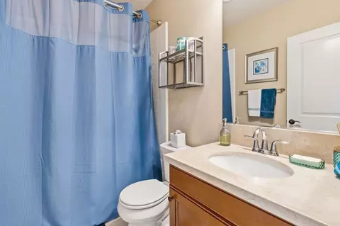 Bath - 809 Dolphin Cir, Encinitas, CA 92024 photo 6 of 8
