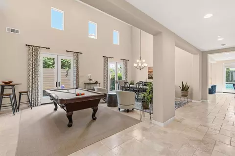 Entry Way - 809 Dolphin Cir, Encinitas, CA 92024 photo 4 of 7