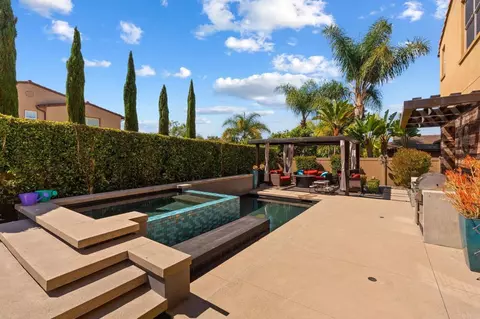 Exterior - 809 Dolphin Cir, Encinitas, CA 92024 photo 9 of 16