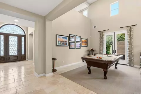Entry Way - 809 Dolphin Cir, Encinitas, CA 92024 photo 3 of 7