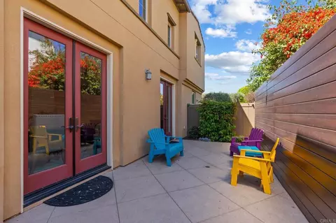 Exterior - 809 Dolphin Cir, Encinitas, CA 92024 photo 8 of 16