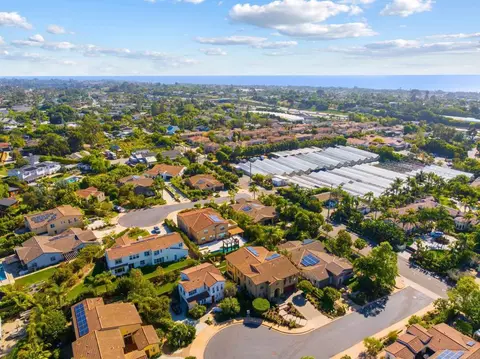 View/Area - 809 Dolphin Cir, Encinitas, CA 92024 photo 4 of 10