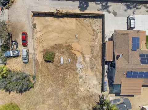 564 Rolling Hills Rd, Vista, CA 92083 photo 11