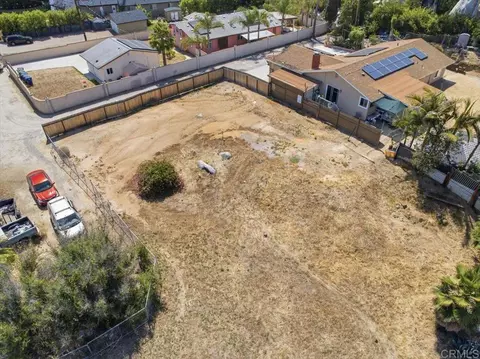 564 Rolling Hills Rd, Vista, CA 92083 photo 14
