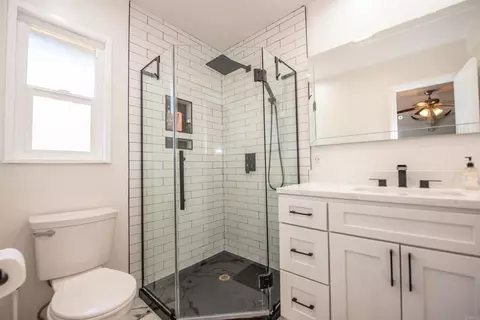 Bath - 2094 Thibodo Ct, Vista, CA 92081 photo 1 of 5