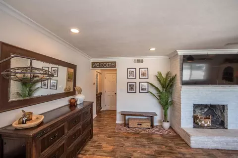 Entry Way - 2094 Thibodo Ct, Vista, CA 92081 photo 3 of 3