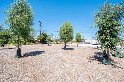 Exterior - 2094 Thibodo Ct, Vista, CA 92081 photo 8 of 13