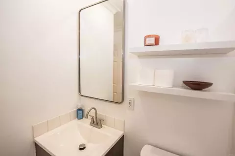 Bath - 2094 Thibodo Ct, Vista, CA 92081 photo 5 of 5