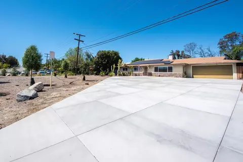 Exterior - 2094 Thibodo Ct, Vista, CA 92081 photo 10 of 13