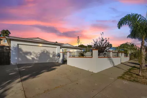 Exterior - 4062 Lewis St, Oceanside, CA 92056 photo 2 of 7